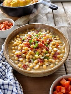 delicious southern black eyed peas